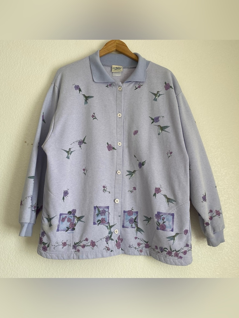 Vintage hummingbirds AOP button down cardigan sweatshirt, XL